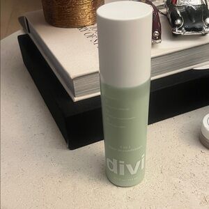 Divi 3-in-1 Leave-In Conditioner